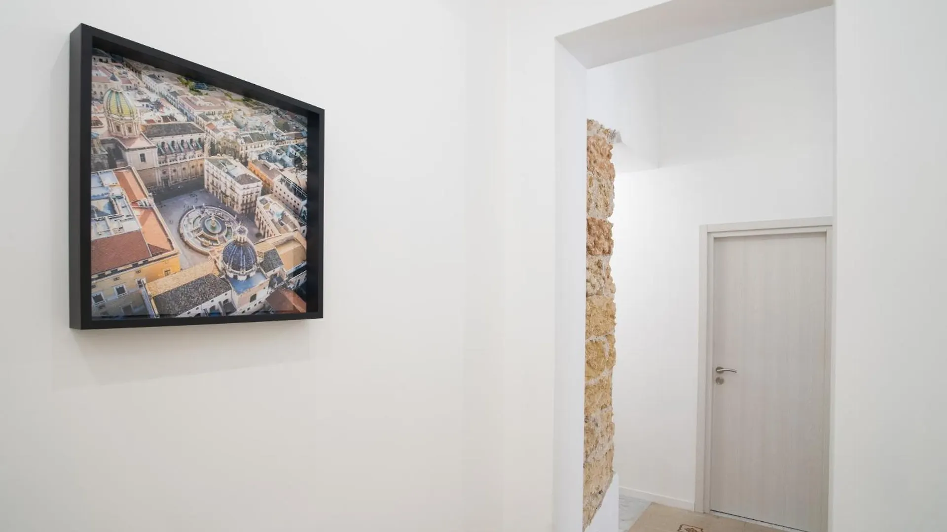 Picciridda Rooms Palermo 0*,  Italy